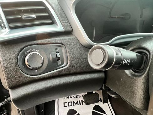 Used 2014 Cadillac SRX Luxury FWD image 12