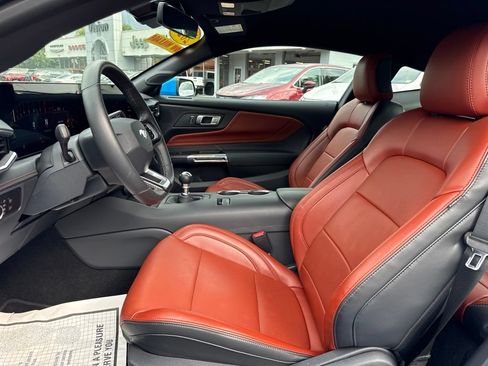Used 2024 Ford Mustang GT Premium RWD image 9