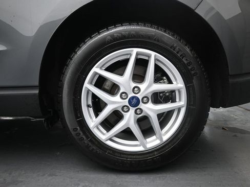 Used 2022 Ford Edge SEL image 12