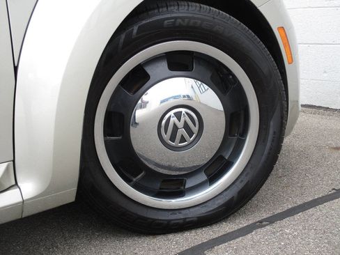 Used 2012 Volkswagen Beetle 2.5 FWD image 39