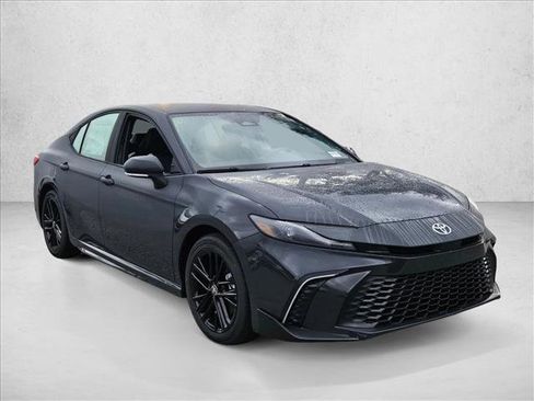 New 2026 Toyota Camry SE image 7