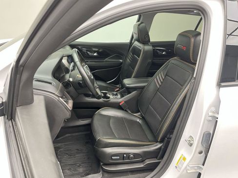 Certified 2024 GMC Terrain AT4 w/ Tech Package AWD/4WD image 9