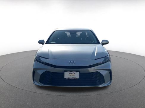 Used 2025 Toyota Camry LE image 4