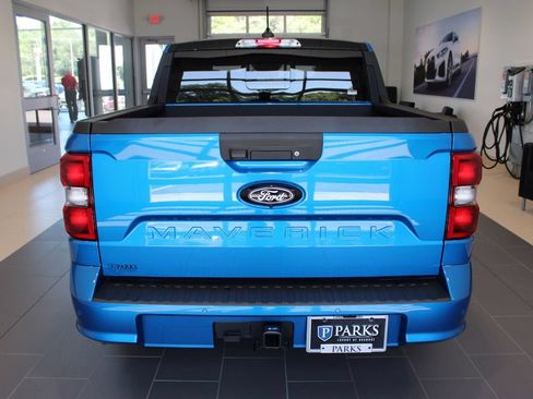 Used 2025 Ford Maverick Lobo AWD/4WD image 26