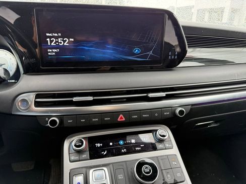 Used 2023 Hyundai Palisade Calligraphy image 18