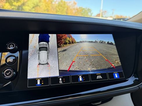 Certified 2023 Buick Envision Avenir image 36