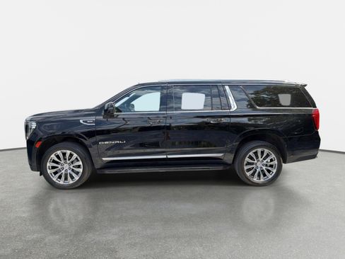 Used 2023 GMC Yukon XL Denali AWD/4WD image 6