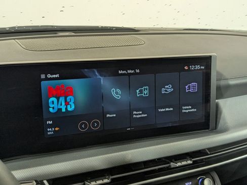 Certified 2025 Hyundai Sonata SE image 18