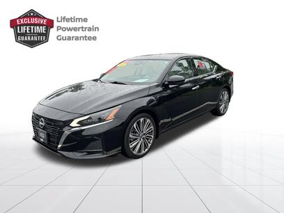 Certified 2025 Nissan Altima 2.5 SL