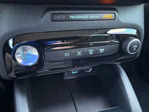 Used 2023 Ford Escape SE FWD image 19