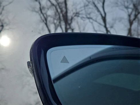 Used 2022 BMW M4 Competition w/ Executive Package image 26