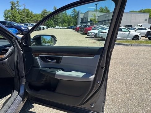 Used 2018 Honda CR-V Touring image 16