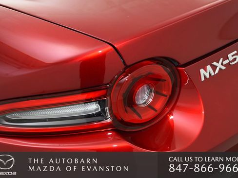 Certified 2024 MAZDA MX-5 Miata Sport image 38