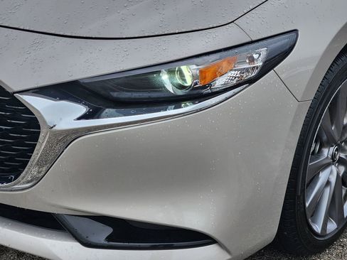 Used 2025 MAZDA MAZDA3 s image 10