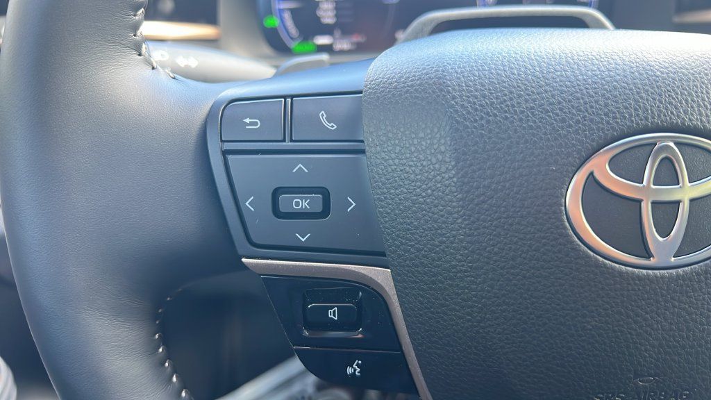 Used 2026 Toyota Crown Signia w/ Advanced Technology Package AWD/4WD image 21