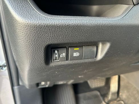 Certified 2024 Toyota RAV4 XLE AWD/4WD image 19