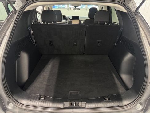 Used 2021 Ford Escape SE image 13