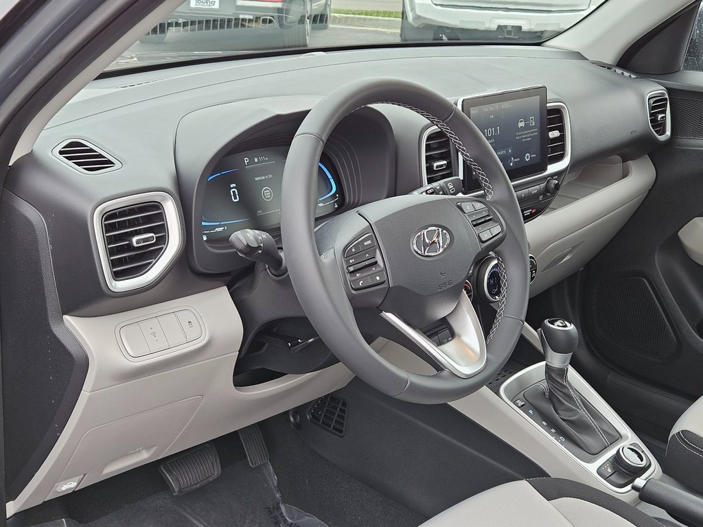 Used 2026 Hyundai Venue SEL FWD image 12