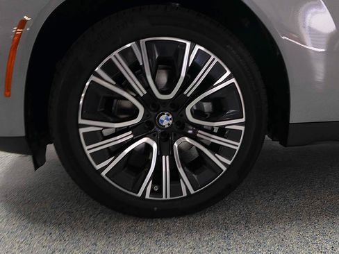 Used 2026 BMW X3 xDrive30i w/ Premium Package AWD/4WD image 5