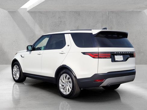 Used 2024 Land Rover Discovery S AWD/4WD image 7