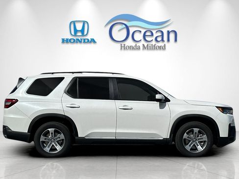 New 2026 Honda Pilot EX-L image 6