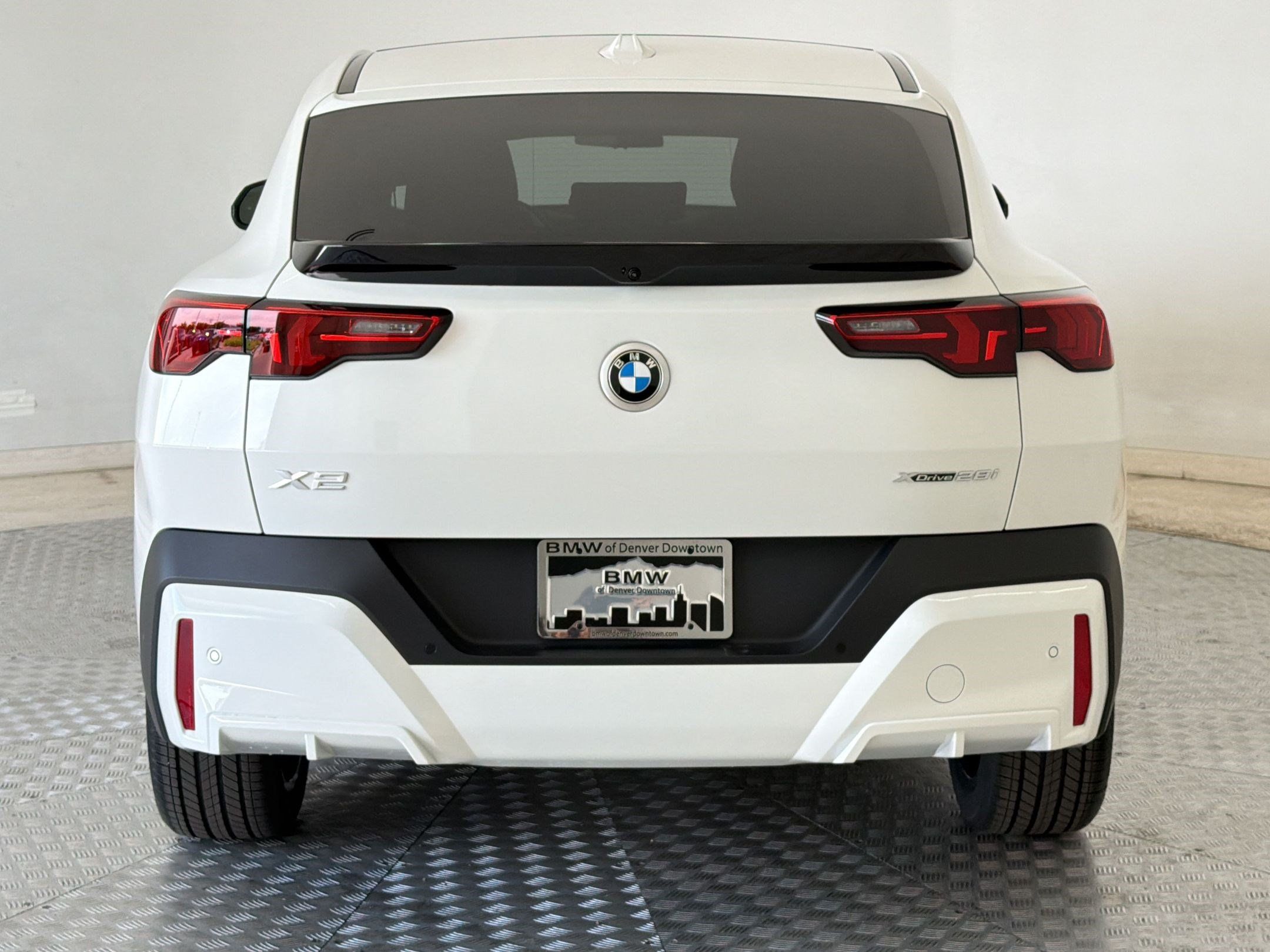 New 2026 BMW X2 xDrive28i w/ Technology Package AWD/4WD image 10