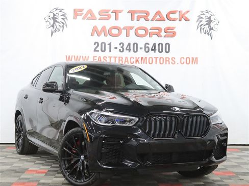 Used 2022 BMW X6 M50i w/ Executive Package AWD/4WD image 3