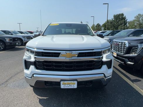 Certified 2024 Chevrolet Silverado 1500 LT AWD/4WD image 9