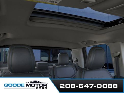 New 2025 Ford Maverick Lobo image 12