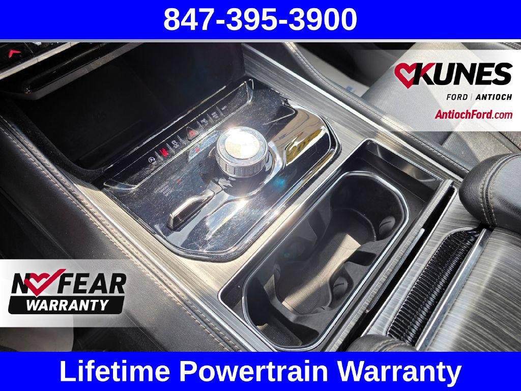 Used 2024 Jeep Wagoneer L Series II AWD/4WD image 52