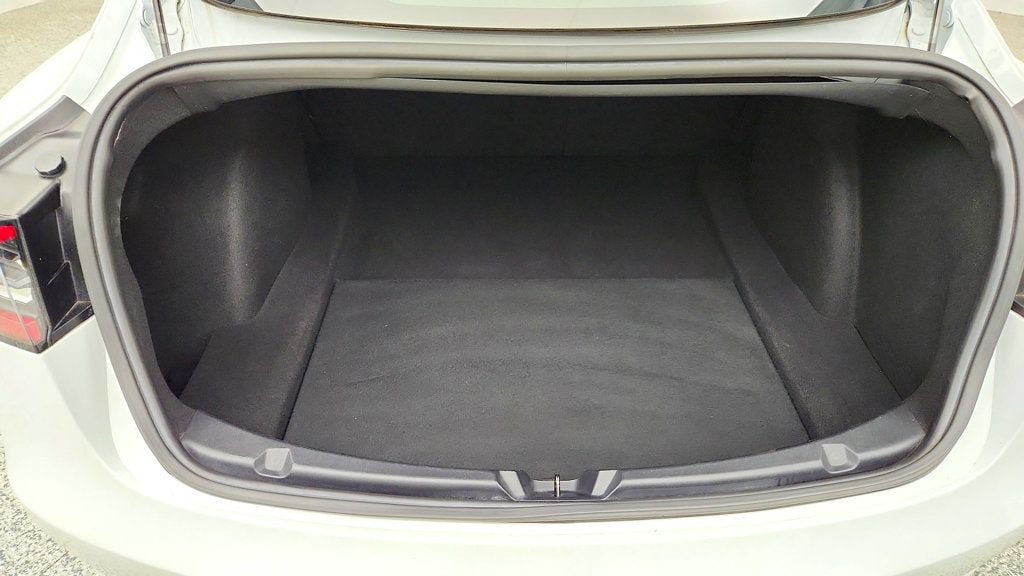 Used 2018 Tesla Model 3 Long Range AWD/4WD image 26