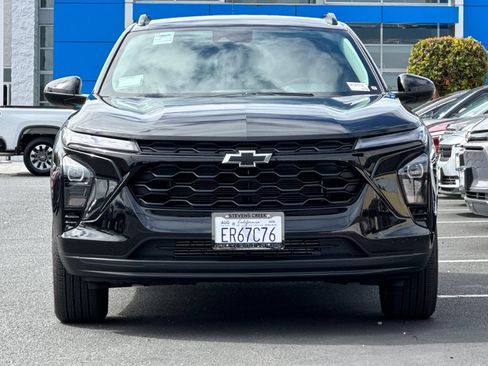 Used 2026 Chevrolet Trax LT w/ Midnight Edition FWD image 10