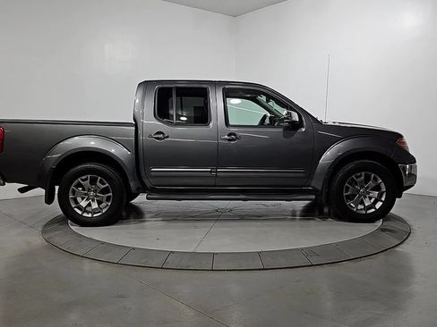 Used 2019 Nissan Frontier SL AWD/4WD image 7
