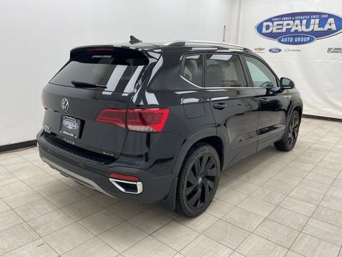 Used 2024 Volkswagen Taos SE w/ Black Wheel Plus Package image 20