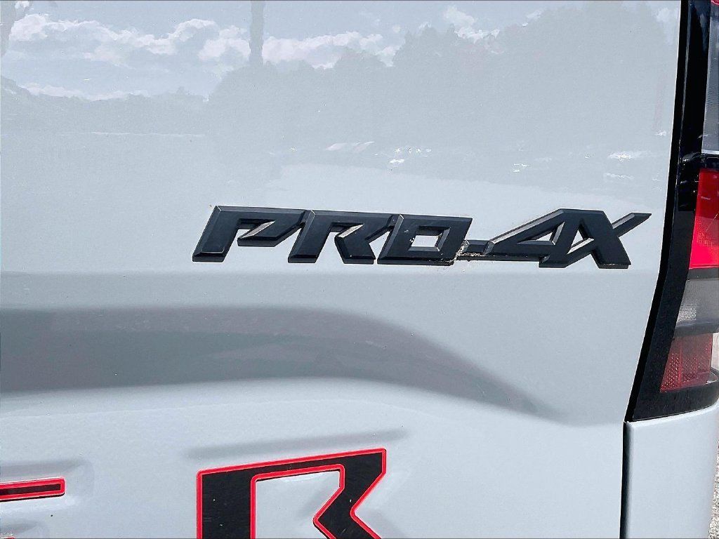 Used 2023 Nissan Frontier PRO-4X w/ Tow Package AWD/4WD image 27