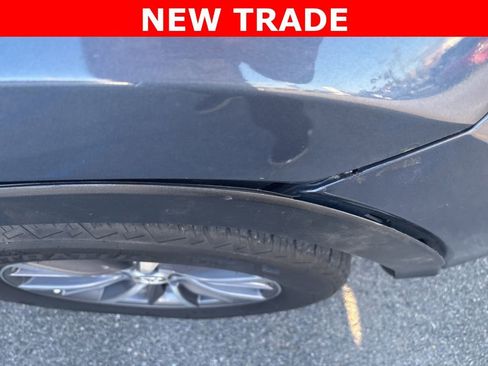 Used 2018 Toyota Highlander XLE image 12