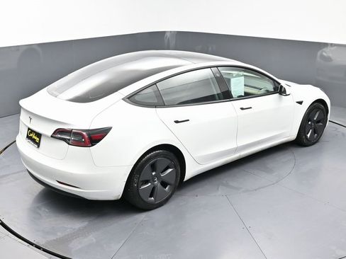 Used 2021 Tesla Model 3 Standard Range Plus image 47