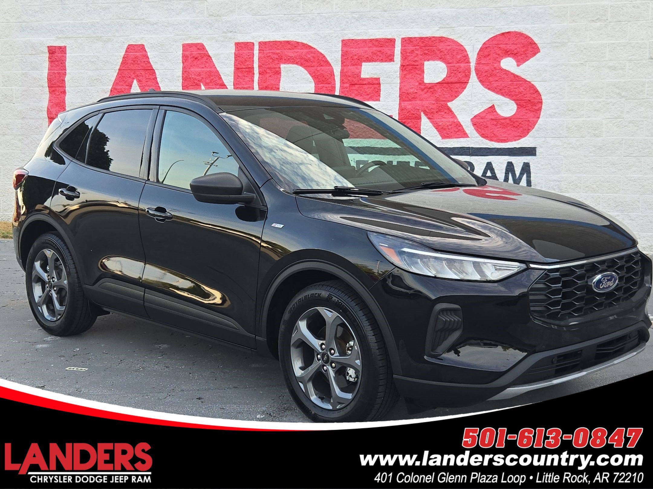 Used 2025 Ford Escape ST-Line FWD image 1