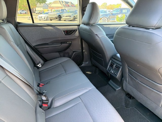 Used 2026 Subaru Outback Limited AWD/4WD image 27