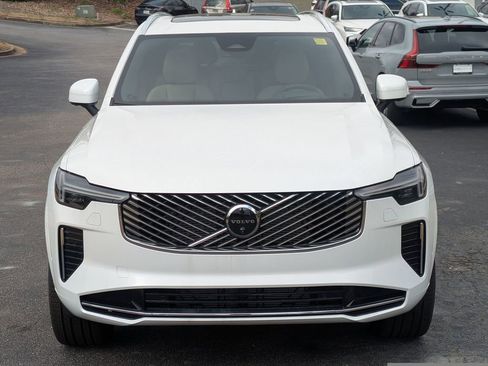 New 2026 Volvo XC90 B6 Ultra image 9