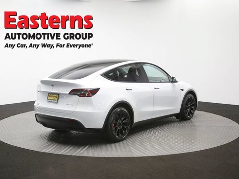 Used 2022 Tesla Model Y Long Range AWD/4WD image 35