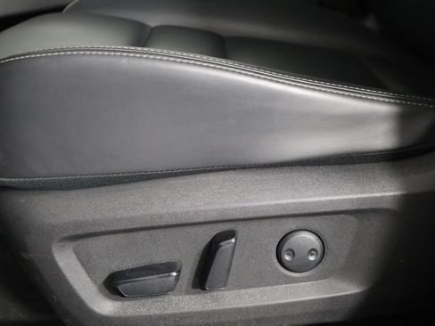 Used 2023 Nissan Rogue SV w/ SV Premium B Package FWD image 23