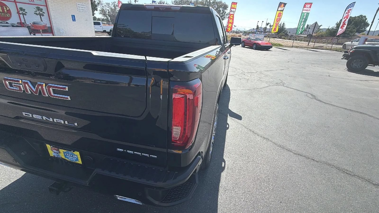 Used 2023 GMC Sierra 1500 Denali w/ Denali Reserve Package AWD/4WD image 2