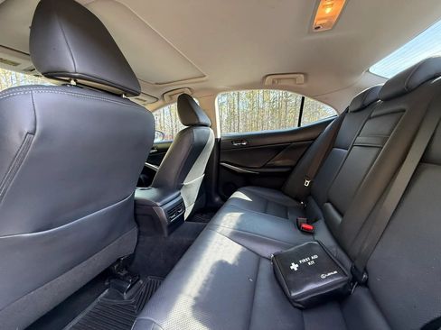 Used 2014 Lexus IS 250 RWD image 15