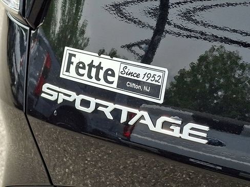 Certified 2023 Kia Sportage EX AWD/4WD image 29
