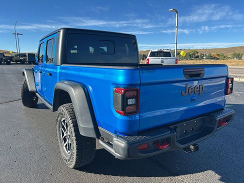 Certified 2024 Jeep Gladiator Rubicon w/ Convenience Group image 7