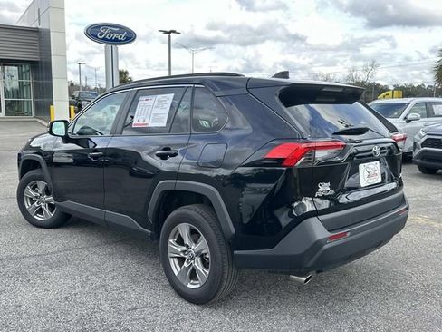 Used 2025 Toyota RAV4 XLE image 11