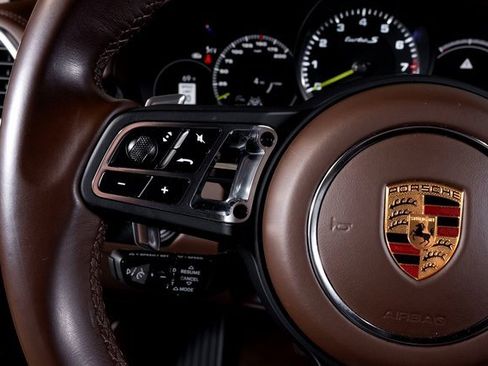 Used 2022 Porsche Cayenne Turbo S image 44