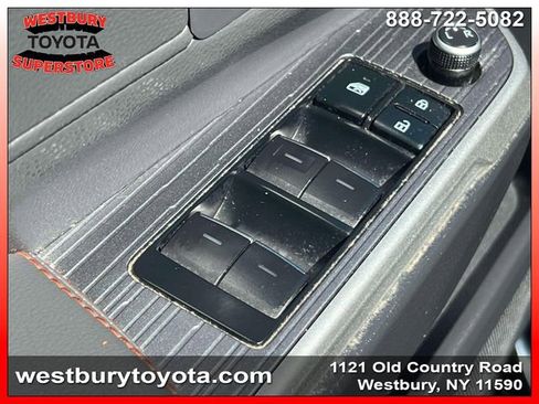 Used 2022 Toyota Sienna XSE w/ XSE Plus Package AWD/4WD image 21