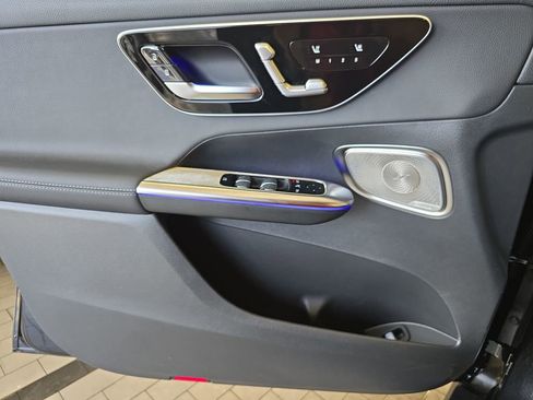 New 2026 Mercedes-Benz GLC 300 image 28